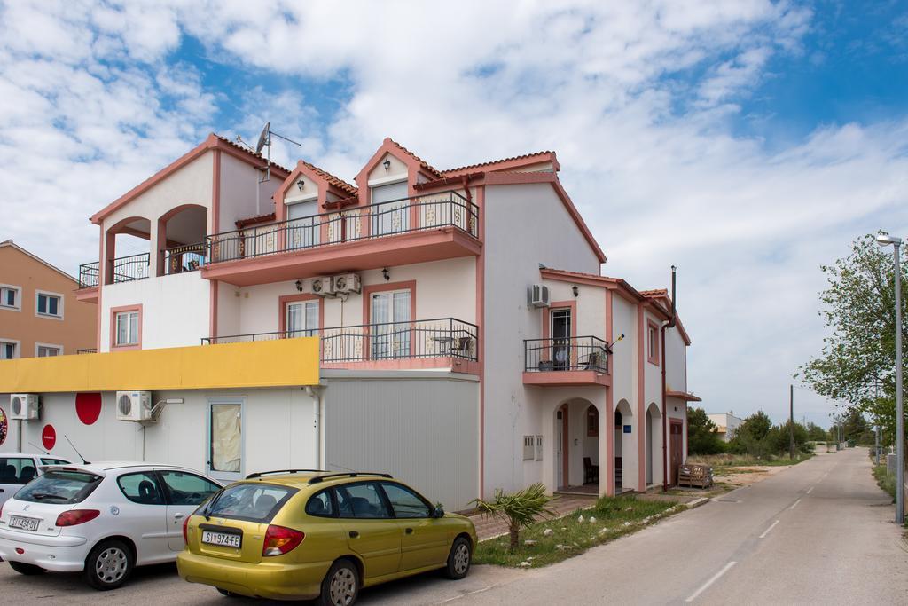 Apartmani Krka Rooms Lozovac Buitenkant foto