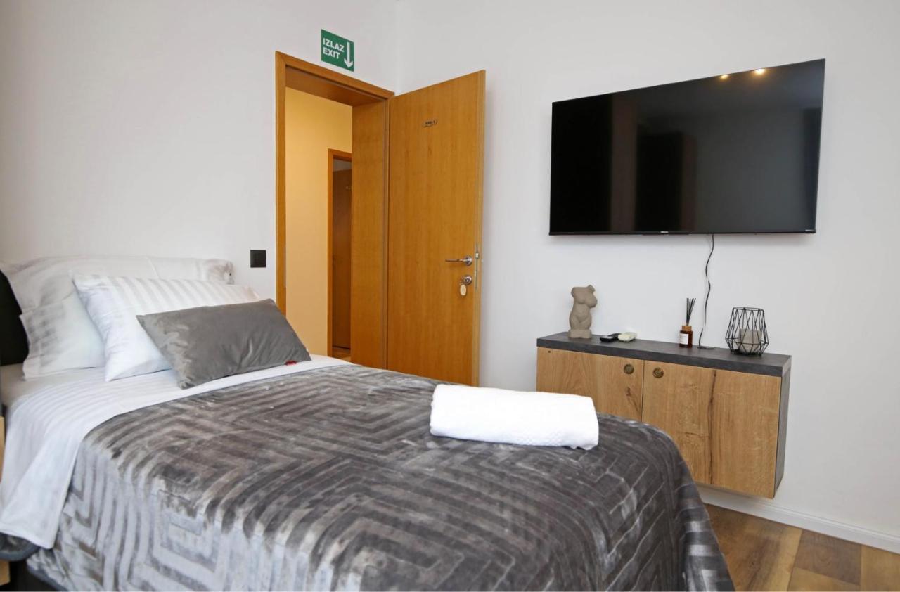Apartmani Krka Rooms Lozovac Buitenkant foto
