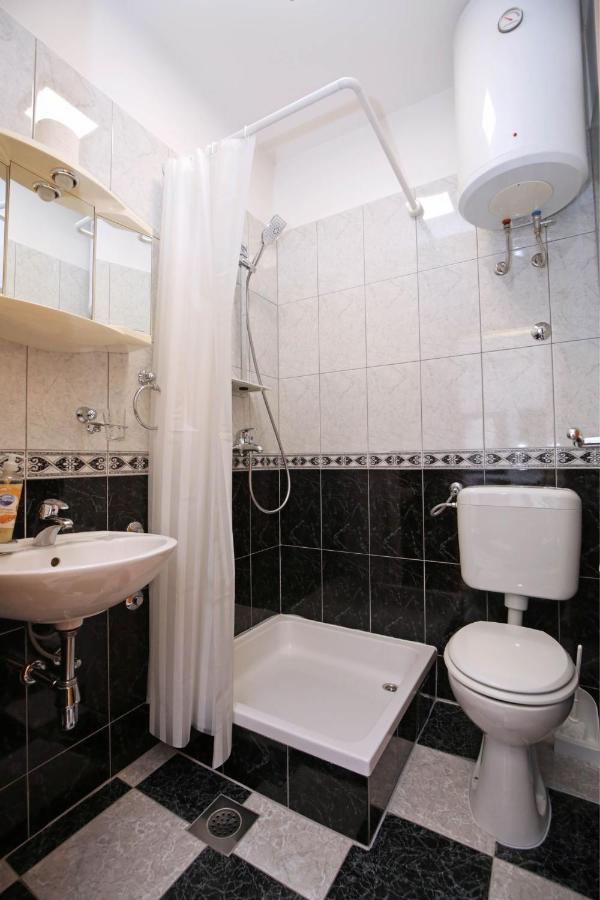 Apartmani Krka Rooms Lozovac Buitenkant foto