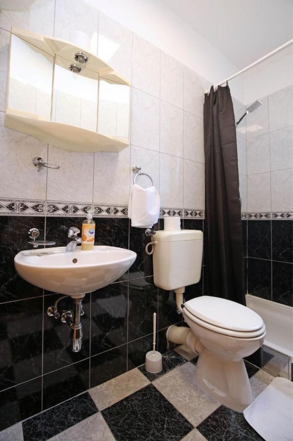 Apartmani Krka Rooms Lozovac Buitenkant foto