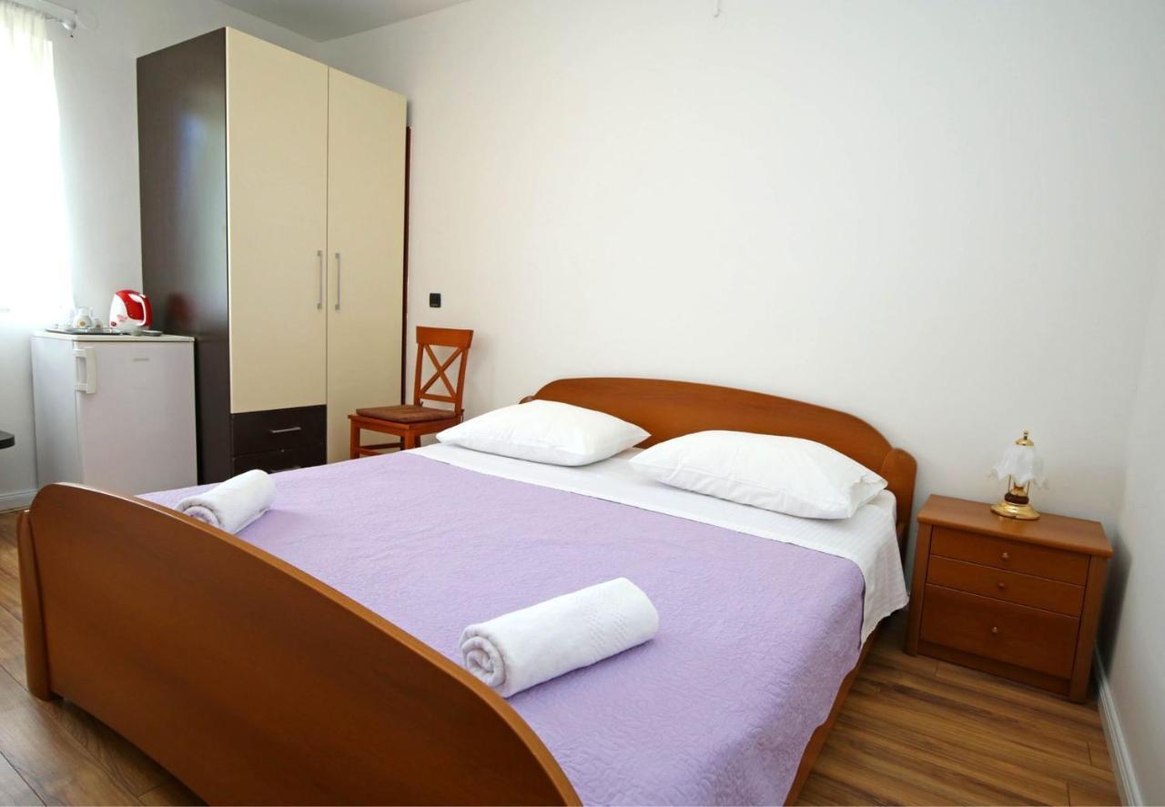 Apartmani Krka Rooms Lozovac Buitenkant foto